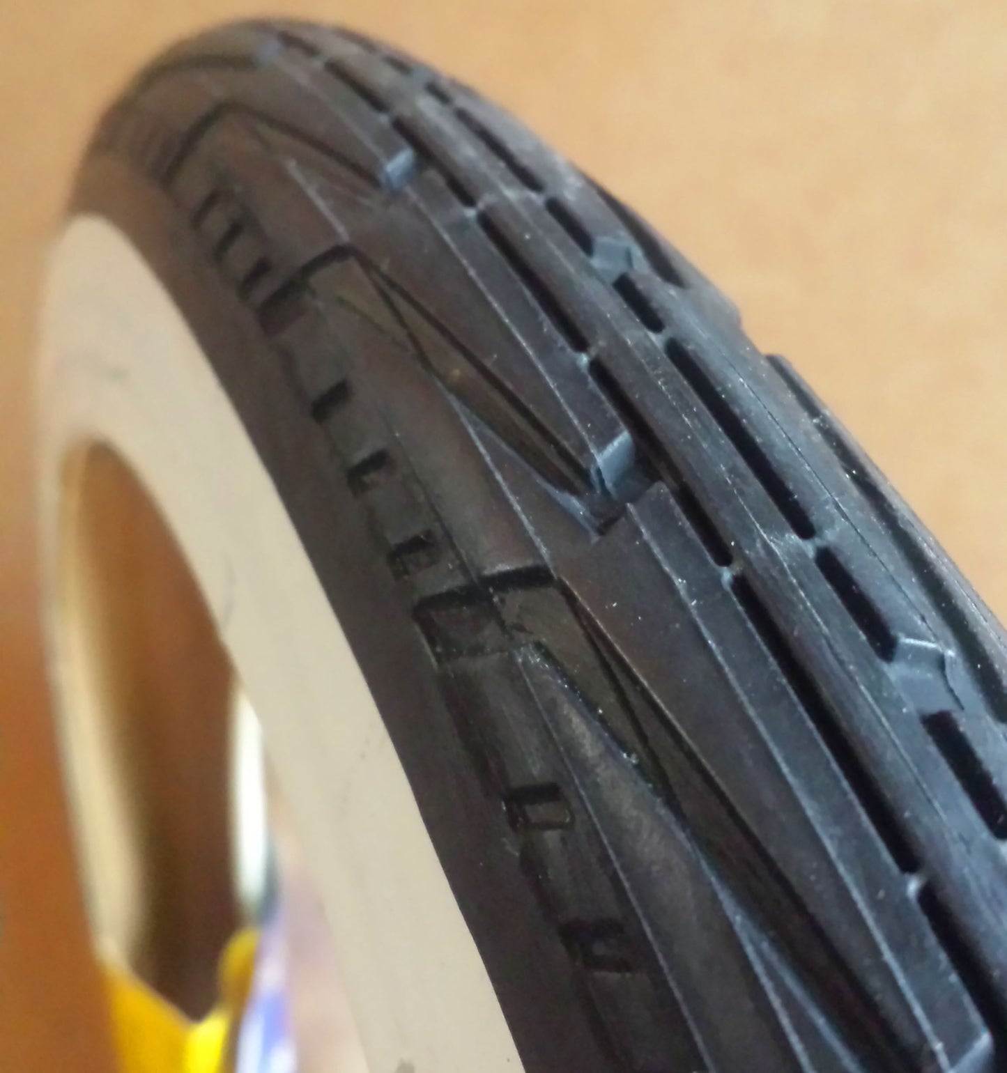 Michelin tire 20x1.75 (44-406)